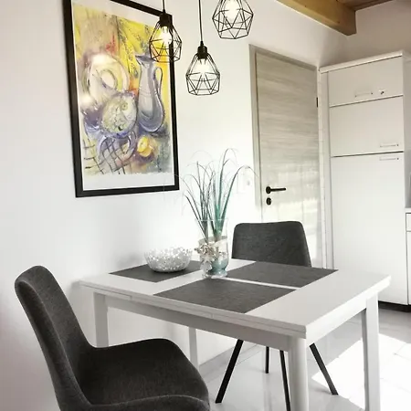 Holiday home Neu! Schoene Doppelhaushaelfte In