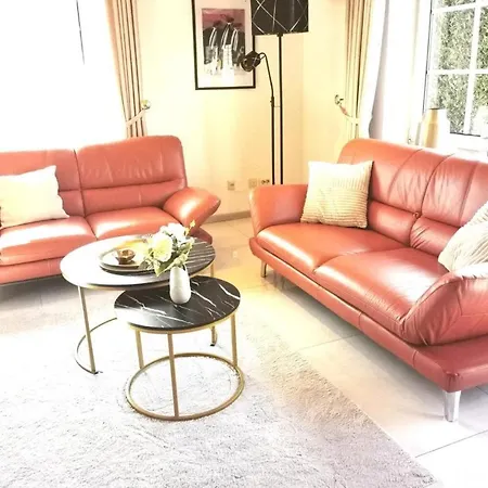 Neu! Schoene Doppelhaushaelfte In Holiday home *