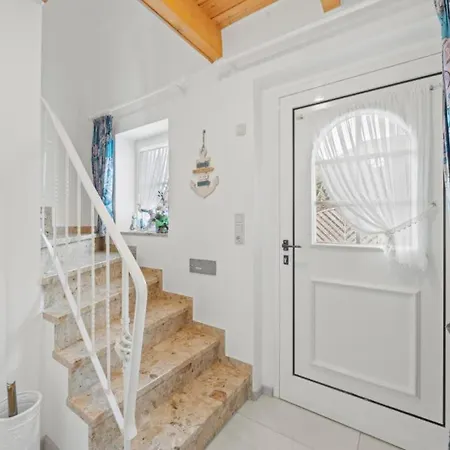 Neu! Schoene Doppelhaushaelfte In Norddeich (Norden)