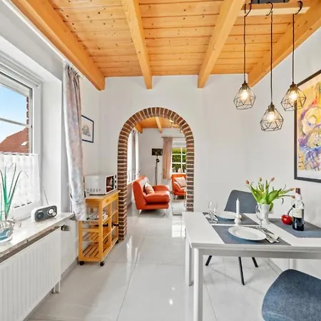 Neu! Schoene Doppelhaushaelfte In Holiday home *