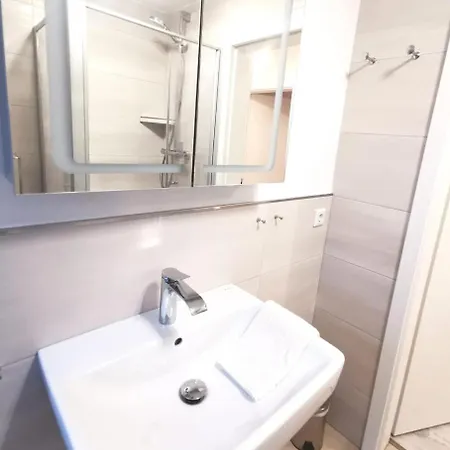 Tatil Evi Neu! Schoene Doppelhaushaelfte In *