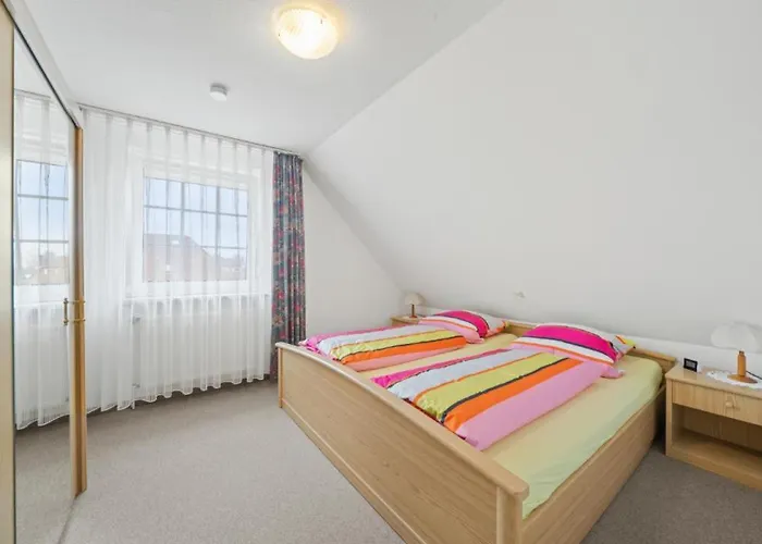 Neu! Schoene Doppelhaushaelfte In 別荘 *