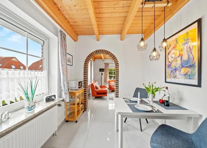 Neu! Schoene Doppelhaushaelfte In 別荘 *